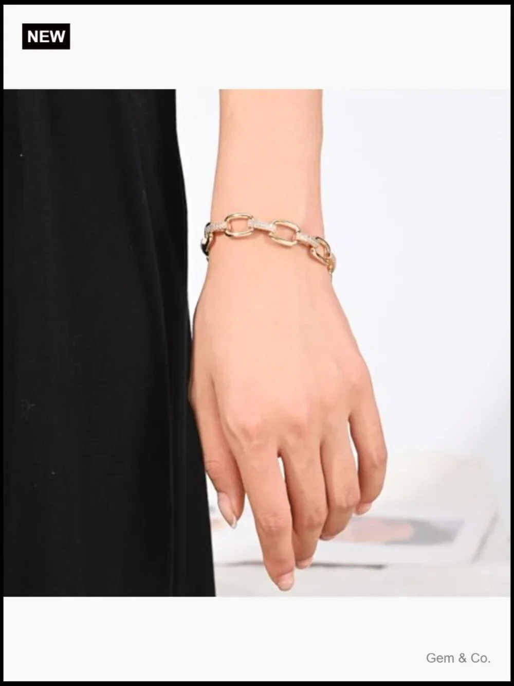 Curb Chain Bracelet with Toggle Clasp - 14K Gold Plated Women's Fashion Jewelry